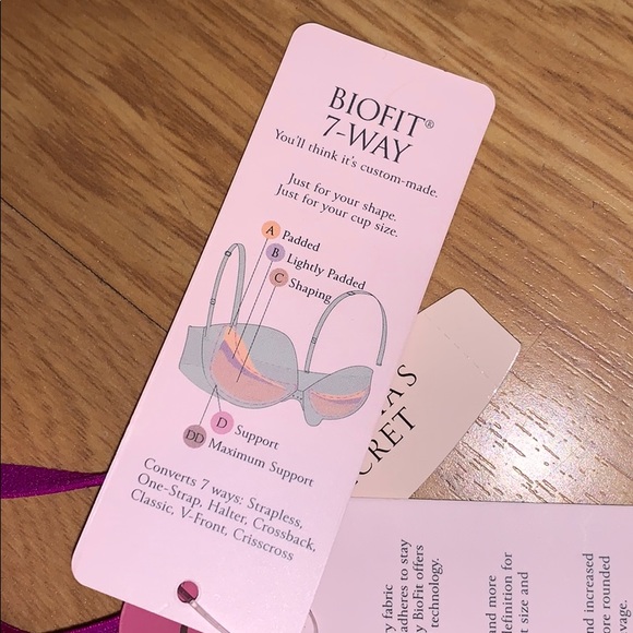 NWT Victoria's Secret BIOFit 7-Way Bra - Picture 6 of 9